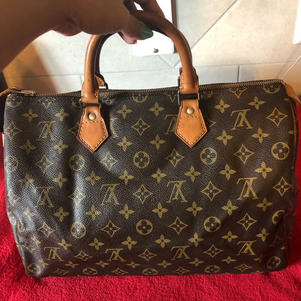 ❤️❤️ SOLD ❤️❤️ Authentic Louis Vuitton Speedy 35